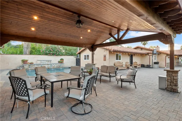 10832 Columbus Avenue, Mission Hills (san Fernando), California 91345