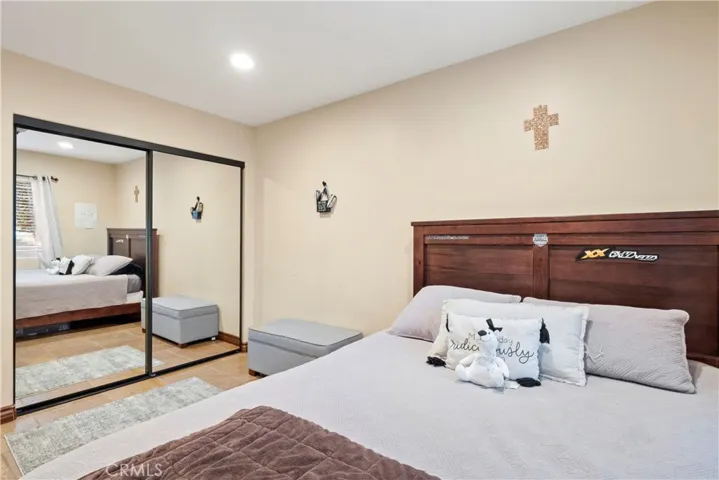 10832 Columbus Avenue, Mission Hills (san Fernando), California 91345