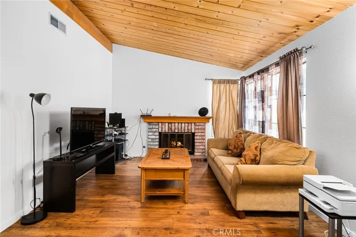 29403 Plymouth Road, Castaic, California 91384