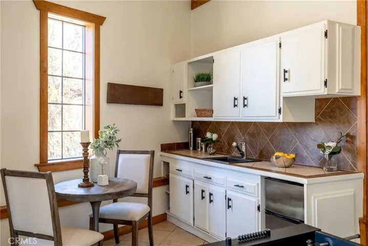 371 Starlight Circle, Big Bear, California 92315