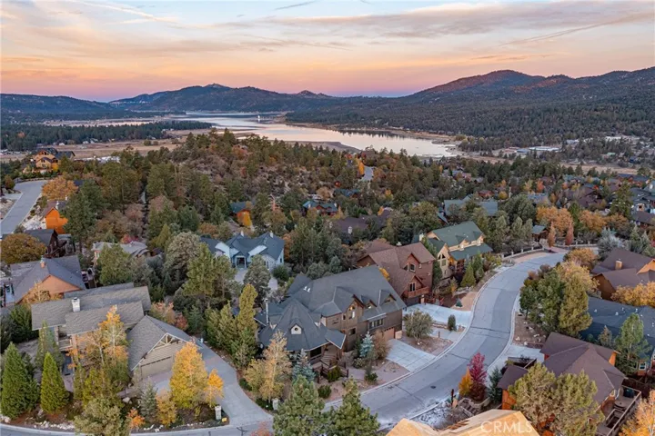371 Starlight Circle, Big Bear, California 92315