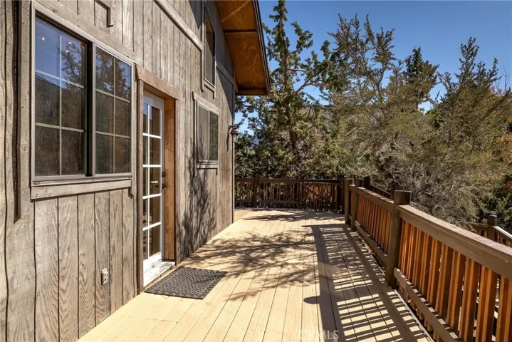 371 Starlight Circle, Big Bear, California 92315