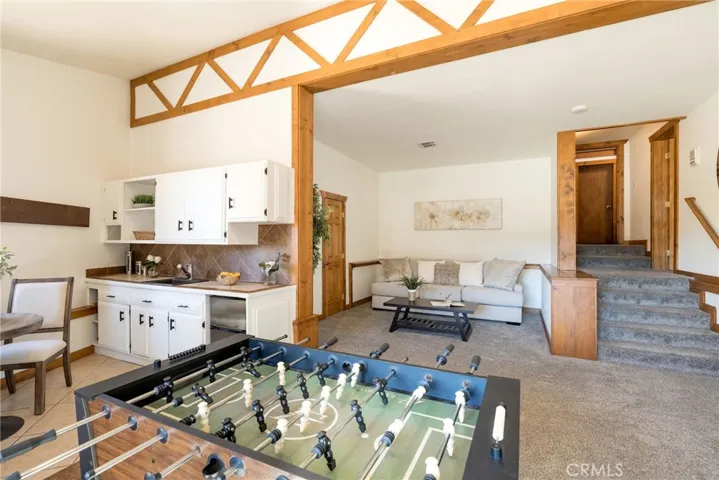 371 Starlight Circle, Big Bear, California 92315