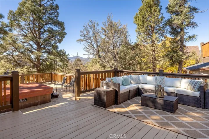 371 Starlight Circle, Big Bear, California 92315