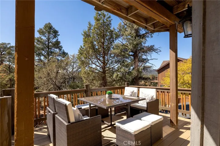 371 Starlight Circle, Big Bear, California 92315