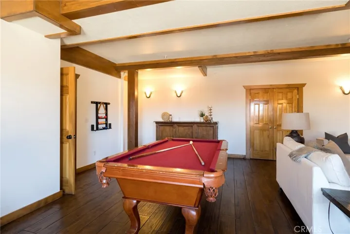 371 Starlight Circle, Big Bear, California 92315