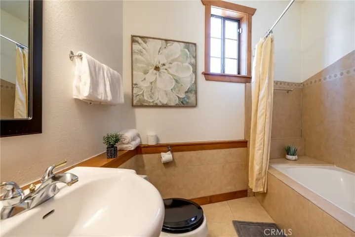 371 Starlight Circle, Big Bear, California 92315