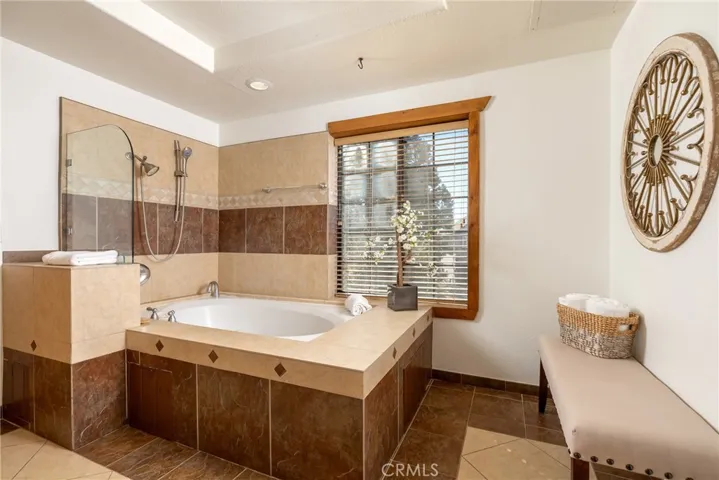 371 Starlight Circle, Big Bear, California 92315