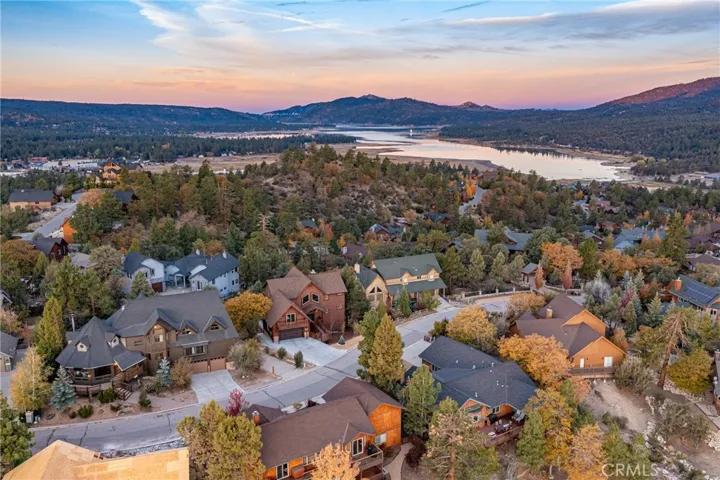 371 Starlight Circle, Big Bear, California 92315