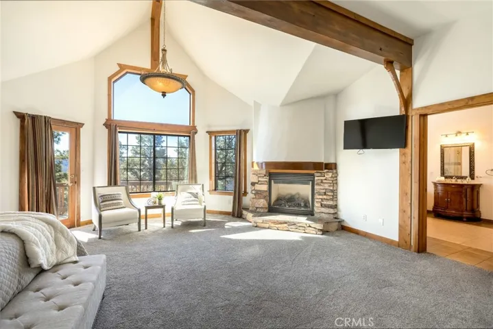 371 Starlight Circle, Big Bear, California 92315