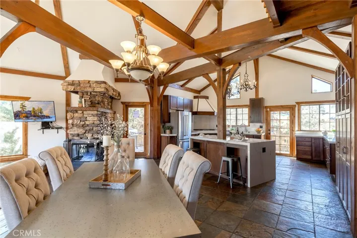 371 Starlight Circle, Big Bear, California 92315