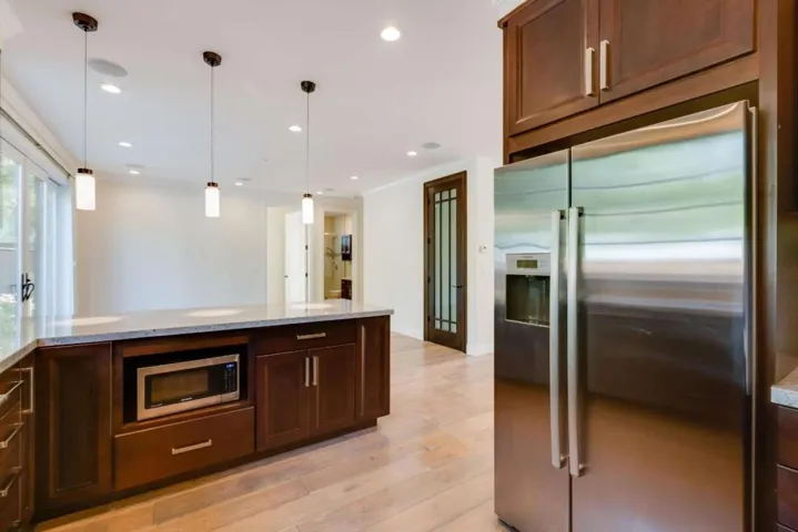 750 Arastradero Road, Palo Alto, California 94306