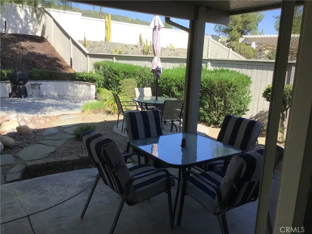 28004 Oakhaven Lane, Menifee, California 92584