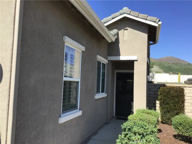 28004 Oakhaven Lane, Menifee, California 92584