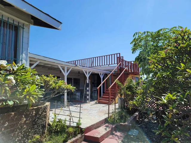5609 Alta Vista, San Diego, California 92114