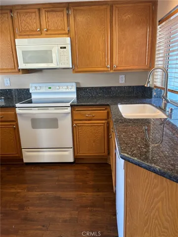 Kitchen with lost of counter space....