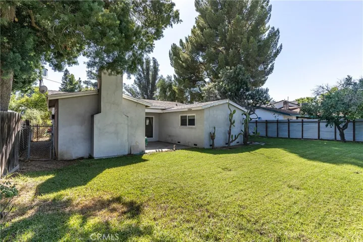 23233 Ladrillo Street, Woodland Hills, California 91367