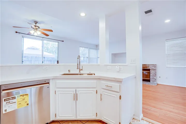 20832 Valerio Street 30, Winnetka, California 91306