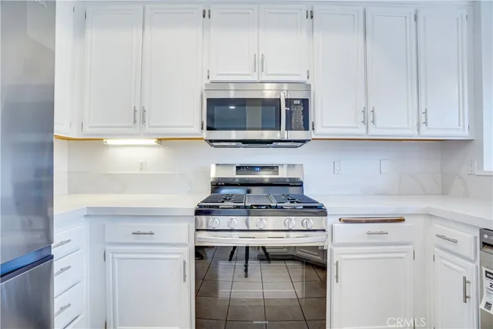 20832 Valerio Street 30, Winnetka, California 91306