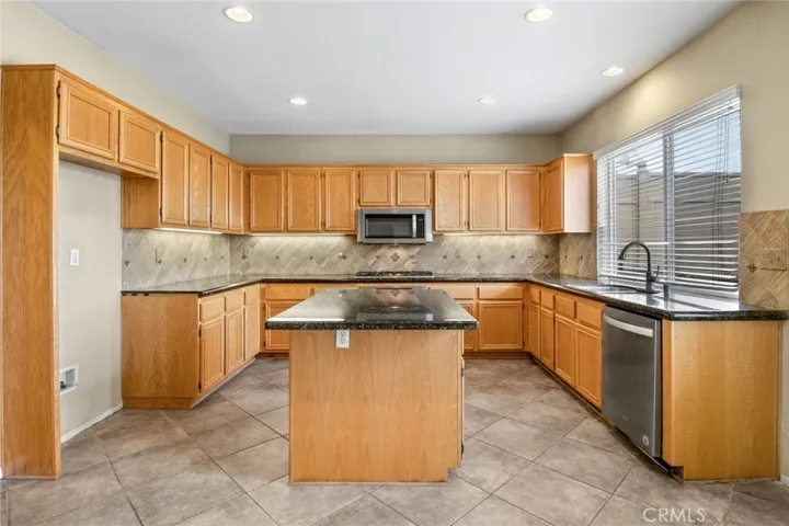 8821 E Crestview Lane, Anaheim Hills, California 92808