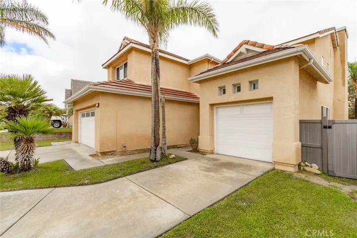 8821 E Crestview Lane, Anaheim Hills, California 92808