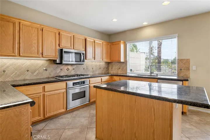 8821 E Crestview Lane, Anaheim Hills, California 92808