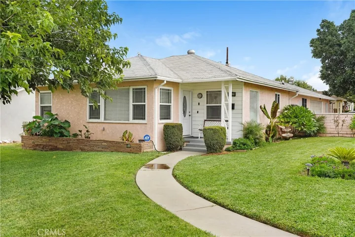 3105 Mary Street, Riverside, California 92506