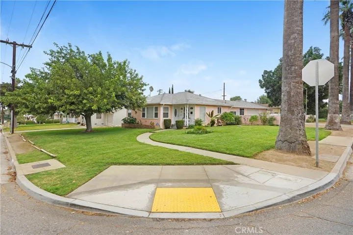 3105 Mary Street, Riverside, California 92506