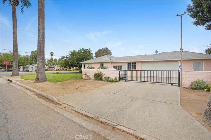 3105 Mary Street, Riverside, California 92506