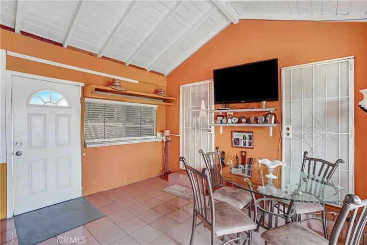 3105 Mary Street, Riverside, California 92506