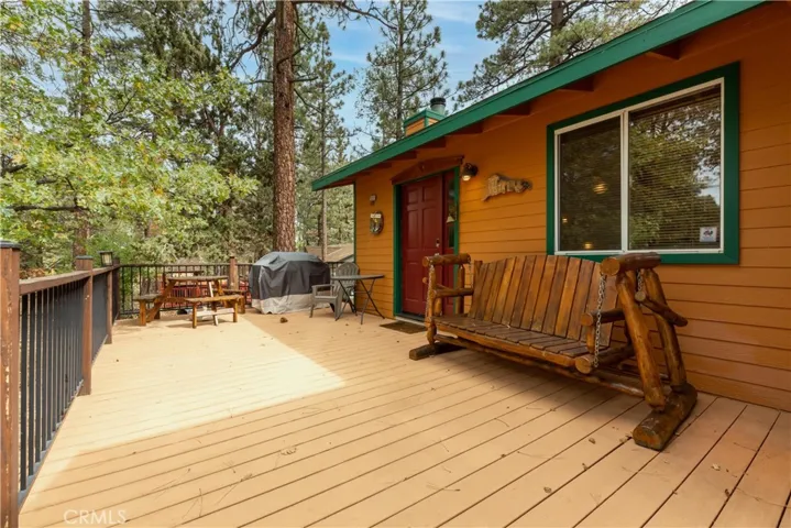 747 Vista Avenue, Sugar Loaf, California 92386