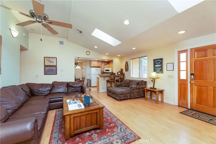 747 Vista Avenue, Sugar Loaf, California 92386