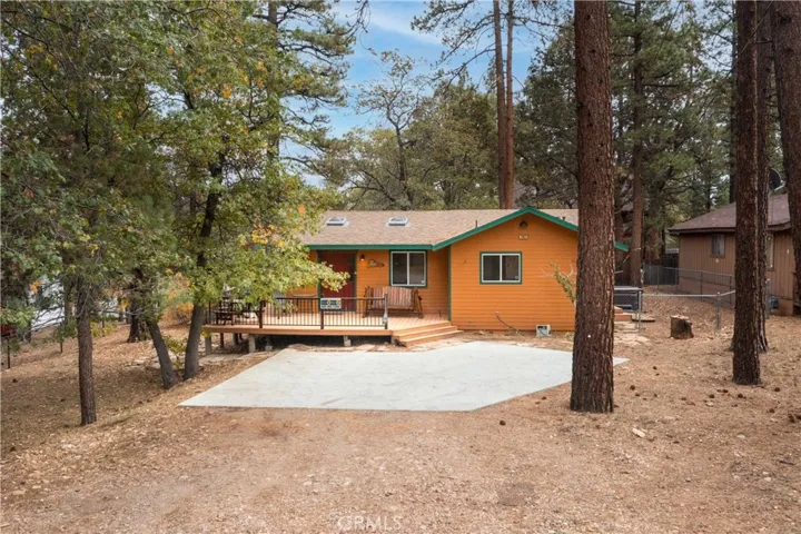 747 Vista Avenue, Sugar Loaf, California 92386