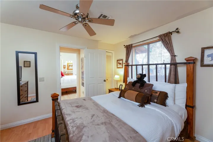 747 Vista Avenue, Sugar Loaf, California 92386