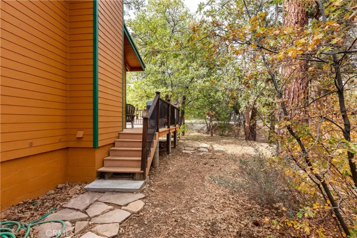 747 Vista Avenue, Sugar Loaf, California 92386