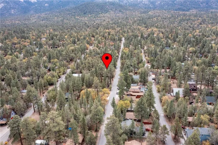 747 Vista Avenue, Sugar Loaf, California 92386