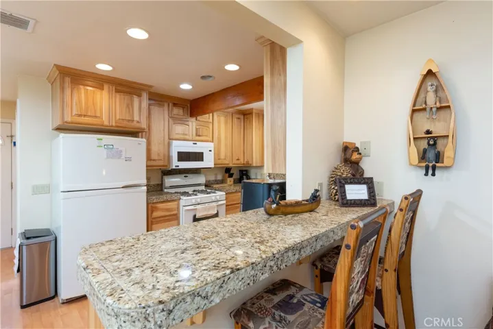 747 Vista Avenue, Sugar Loaf, California 92386