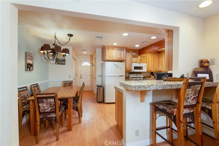 747 Vista Avenue, Sugar Loaf, California 92386