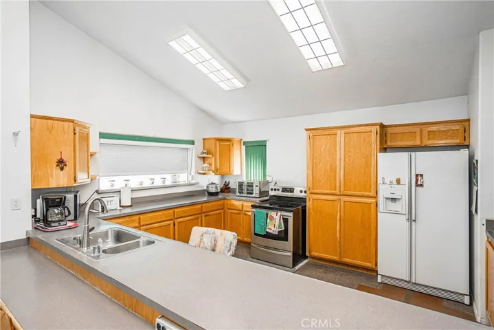 19010 National Trails, Helendale, California 92342