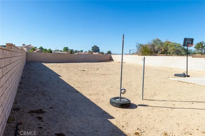 26769 Lakeview Drive, Helendale, California 92342