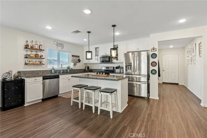 16038 El Capitan Place, Victorville, California 92394