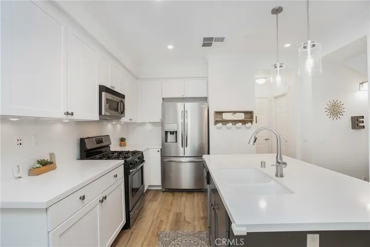 67 Platinum Circle, Ladera Ranch, California 92694