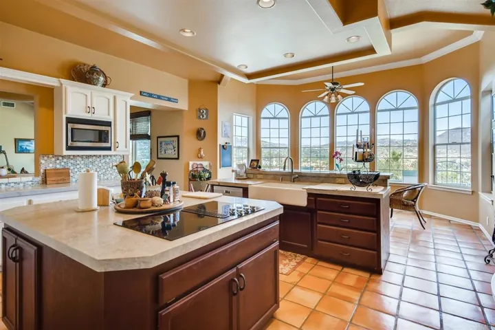 2240 1/8 Buena Creek Road, Vista, California 92084
