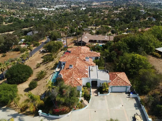2240 1/8 Buena Creek Road, Vista, California 92084