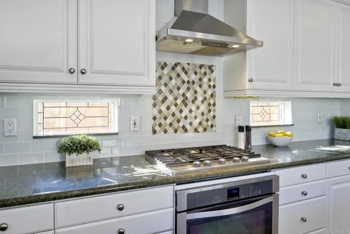 1692 Archer Road, San Marcos, California 92078