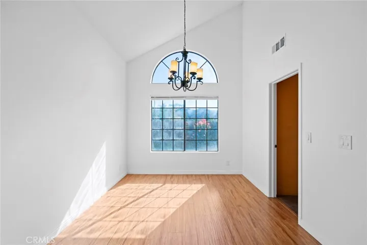 4002 Lost Springs Drive, Calabasas, California 91301