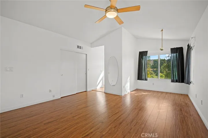 4002 Lost Springs Drive, Calabasas, California 91301