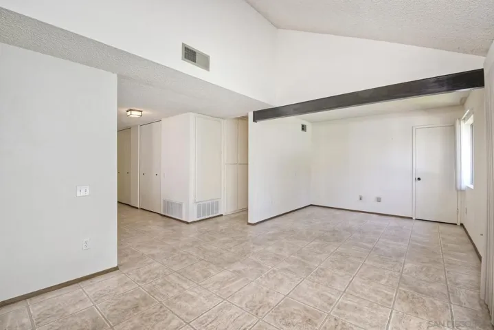 14445 Hillndale Way, Poway, California 92064