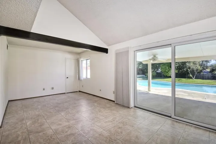 14445 Hillndale Way, Poway, California 92064