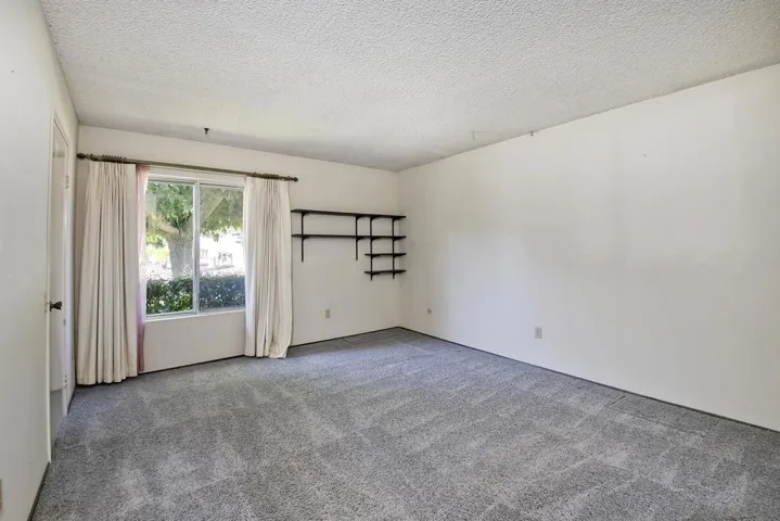 14445 Hillndale Way, Poway, California 92064